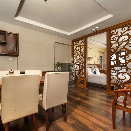 Delicate Hotel Da Nang Bagian luar foto