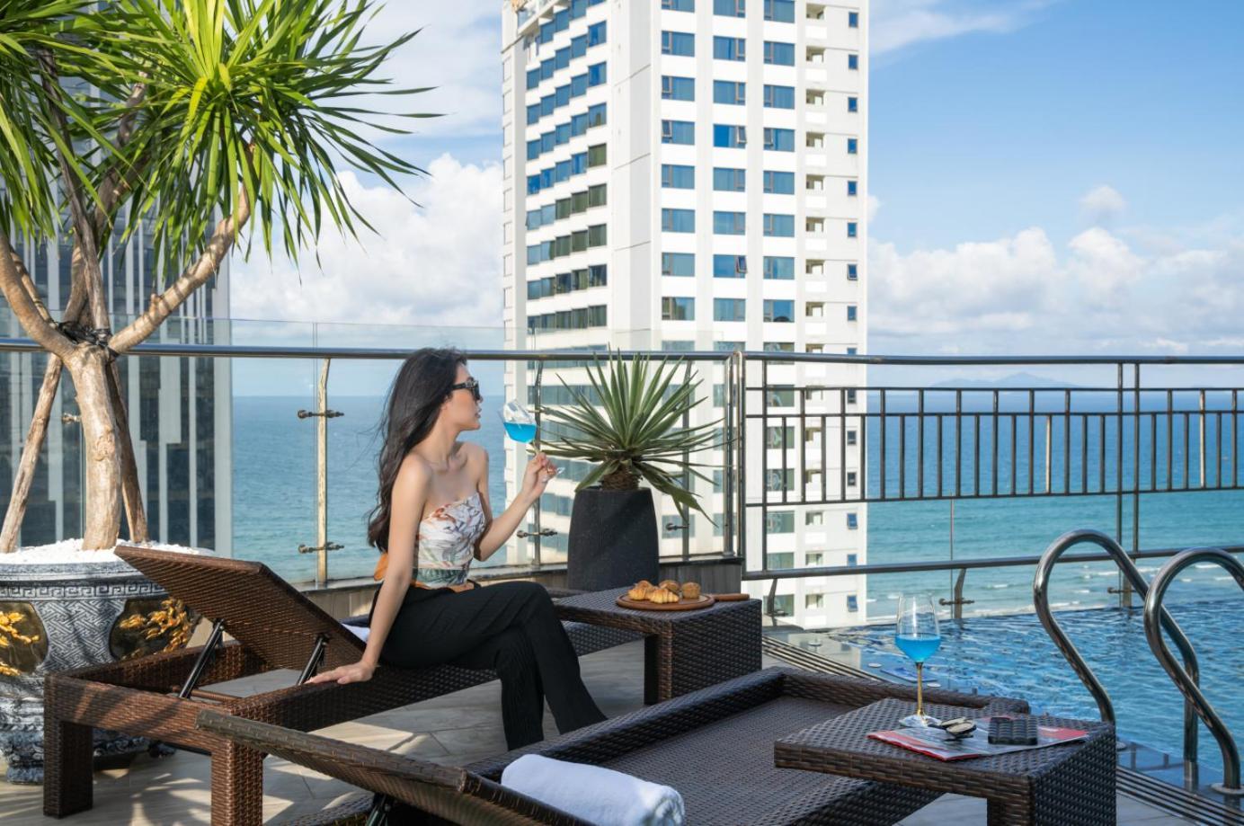 Delicate Hotel Da Nang Bagian luar foto