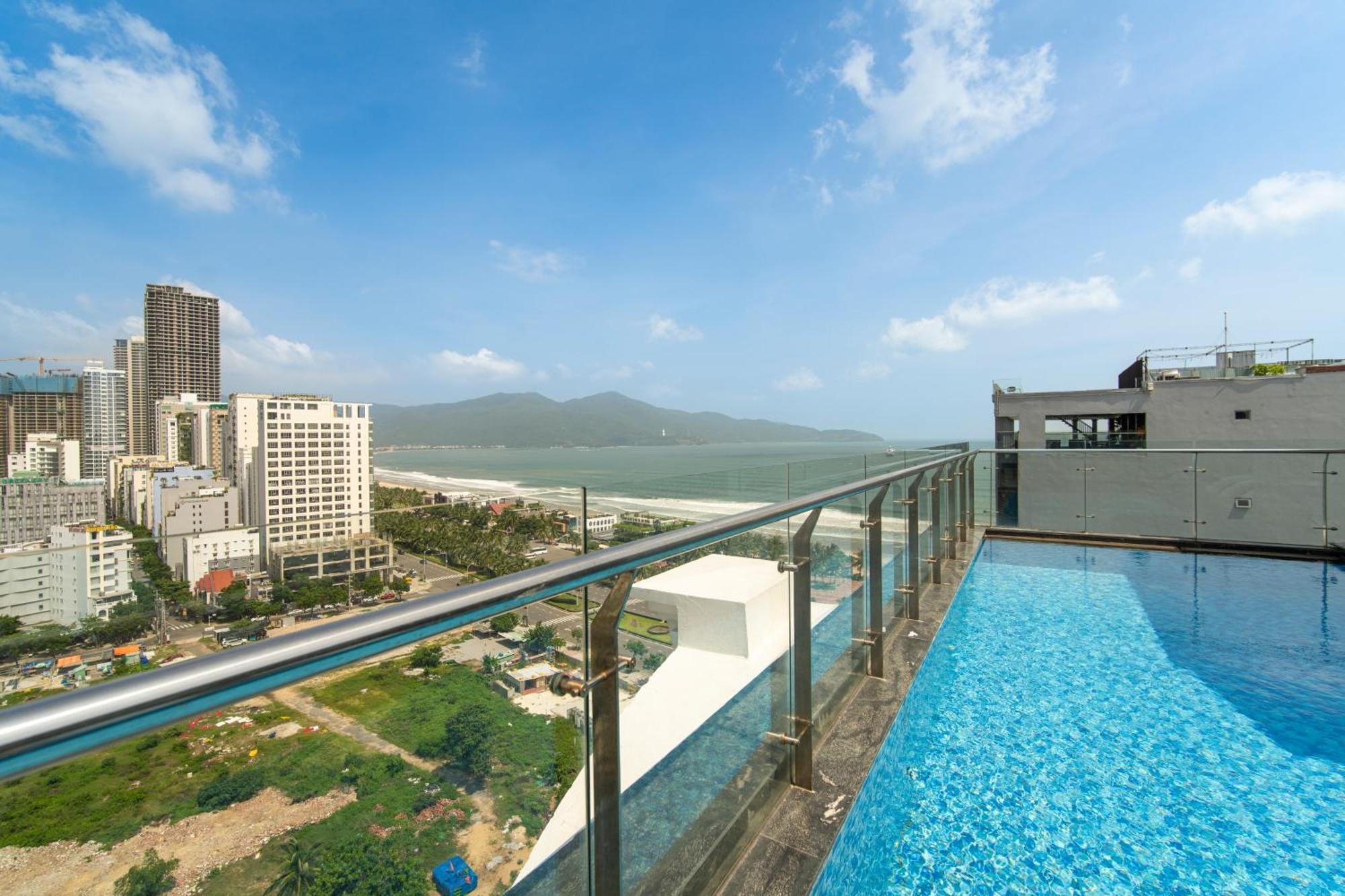 Delicate Hotel Da Nang Bagian luar foto